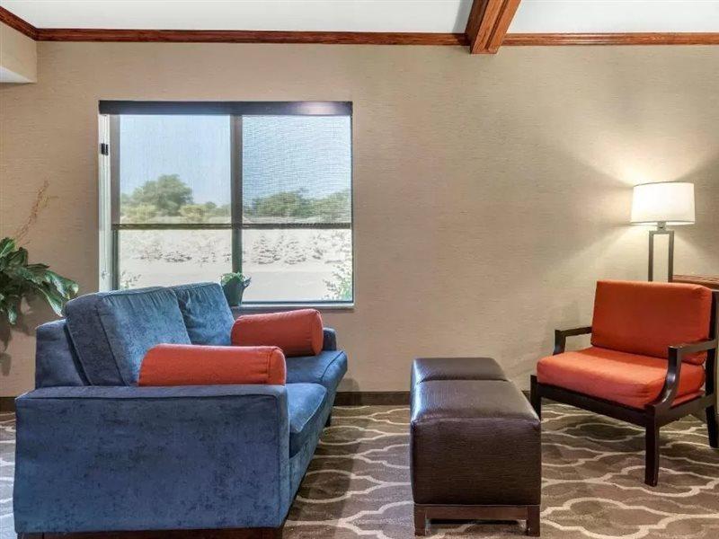 Comfort Suites Grandville - Grand Rapids Sw Bagian luar foto