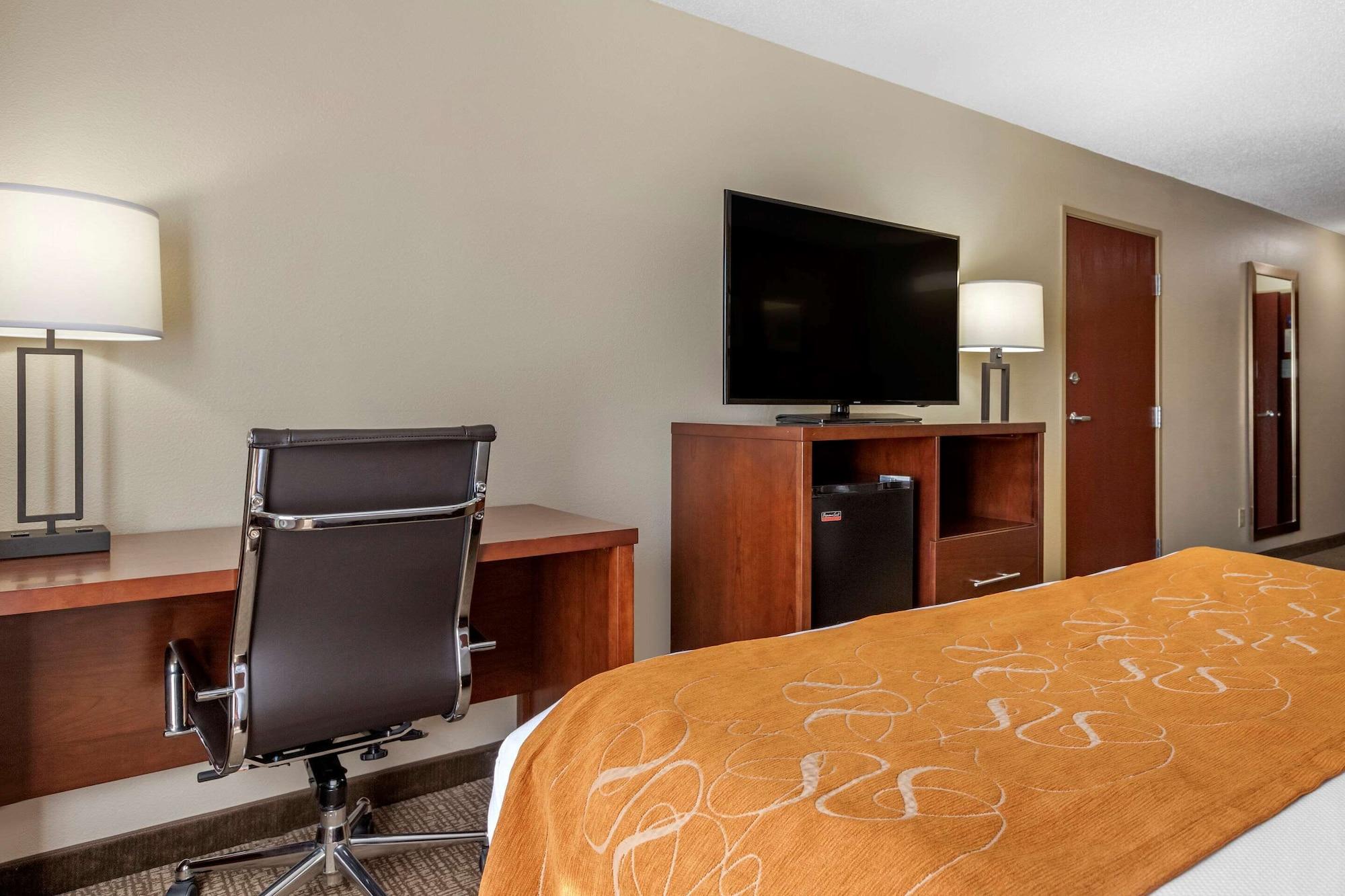Comfort Suites Grandville - Grand Rapids Sw Bagian luar foto