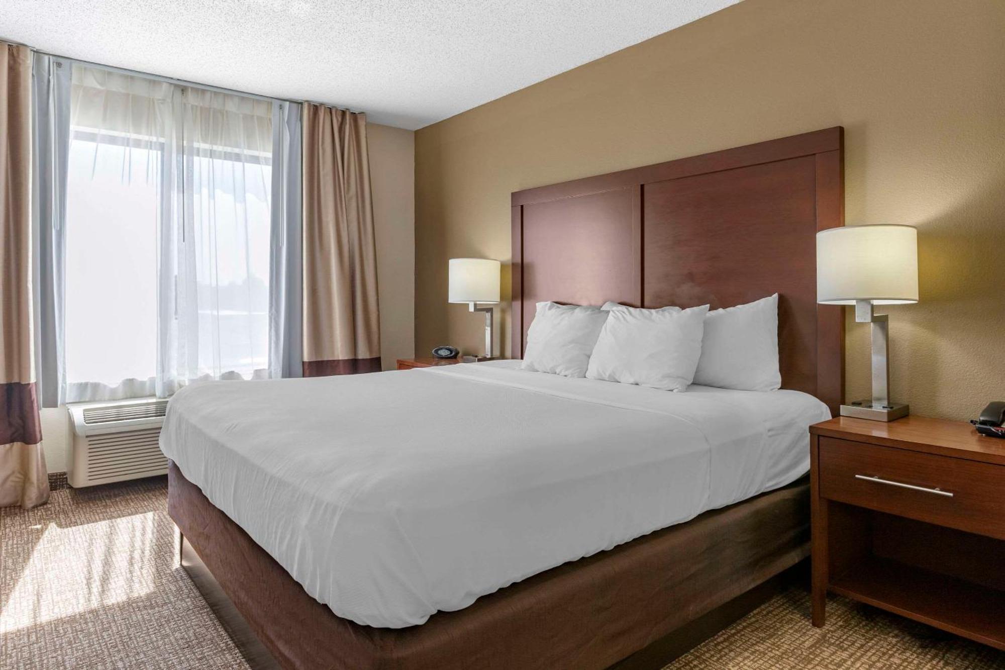Comfort Suites Grandville - Grand Rapids Sw Bagian luar foto
